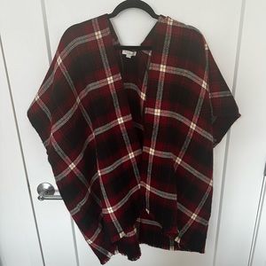 Cozy Loft poncho with sleeves